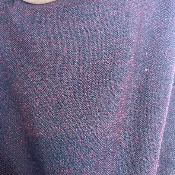The Limited Burgundy & black tweed trousers runs big for size,great pockets - Picture 5 of 9